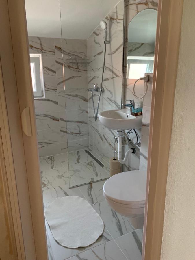 ביילה Guest House Villa Kosa מראה חיצוני תמונה