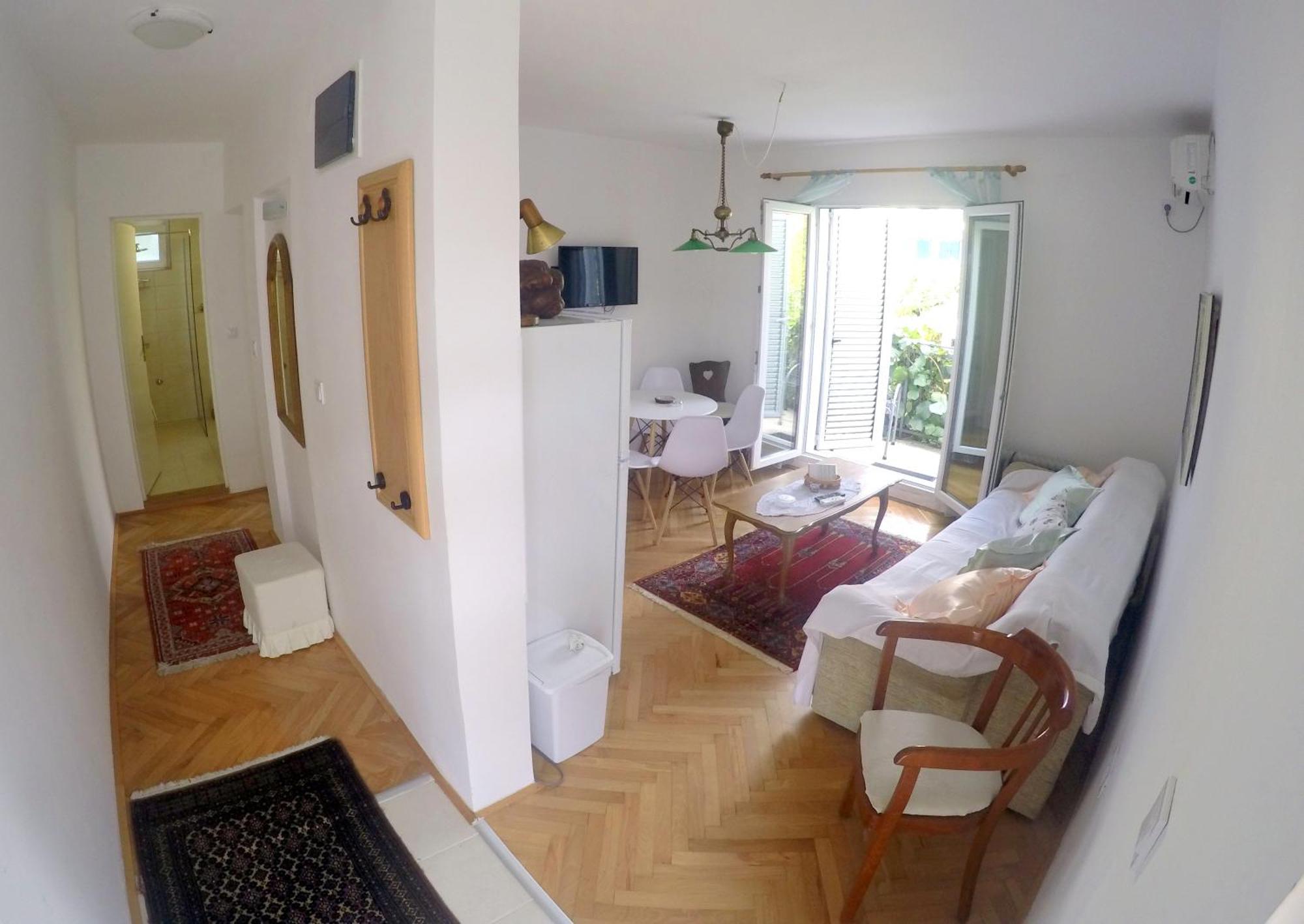 ביילה Guest House Villa Kosa מראה חיצוני תמונה